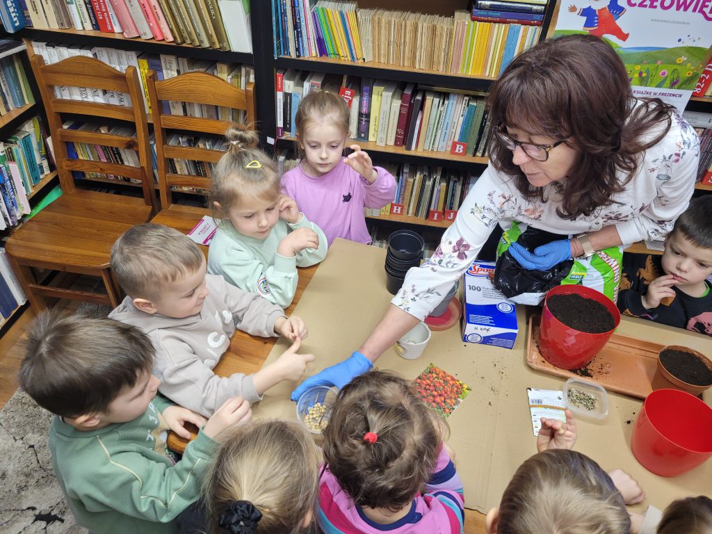 ,,Jestem EKO”- warsztaty edukacyjne dla najmłodszych  Czytelników.