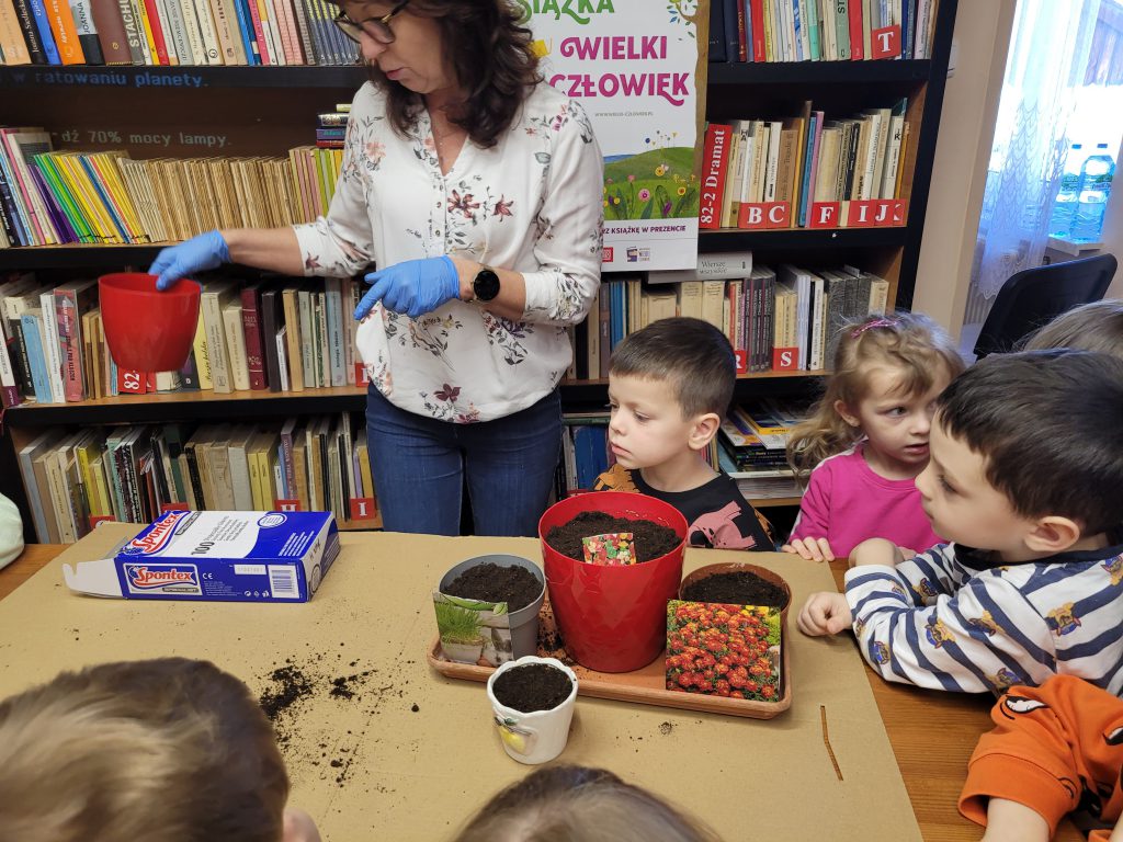 ,,Jestem EKO”- warsztaty edukacyjne dla najmłodszych  Czytelników.