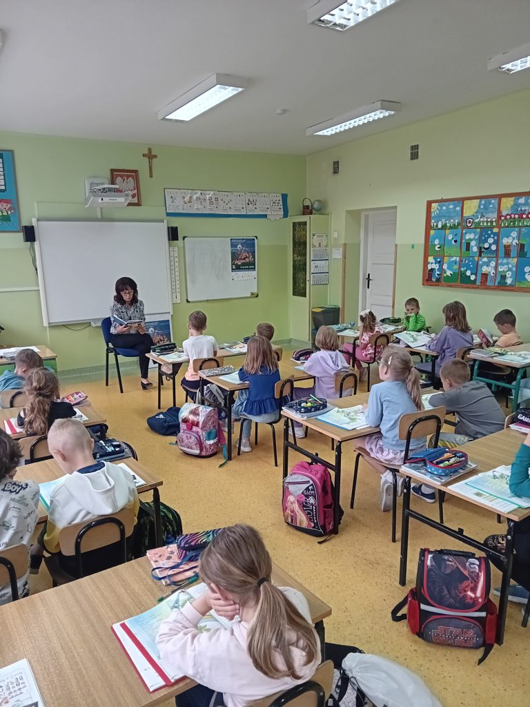 Ogólnopolski Tydzień Czytania Dzieciom – ,,CZYTANIE ZBLIŻA”