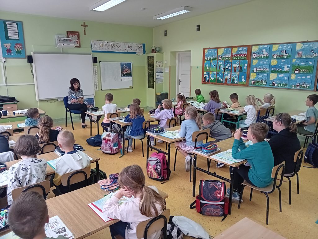 Ogólnopolski Tydzień Czytania Dzieciom – ,,CZYTANIE ZBLIŻA”